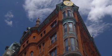 Отели в США ощущают острую нехватку персонала