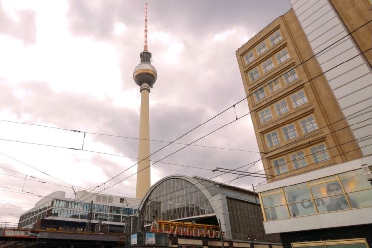 В Германии отмечают годовщину падения Берлинской стены