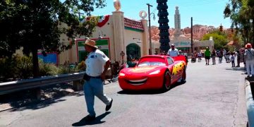 Курорт Walt Disney анонсировал запуск сообщения между своими отелями
