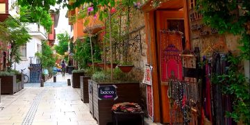 В отелях Анталии умерли двое туристов