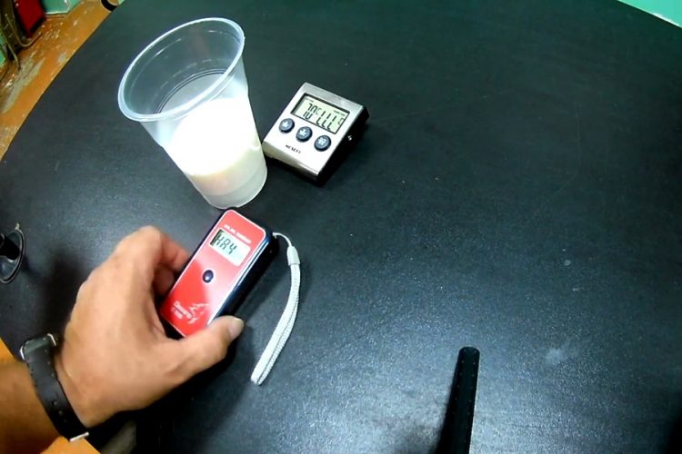 Пилот SkyWest подал в суд из-за неправильного результата алкотестера