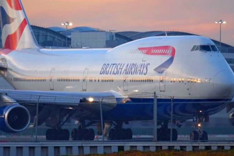 British Airways не пустили ребенка в самолет из-за комариных укусов