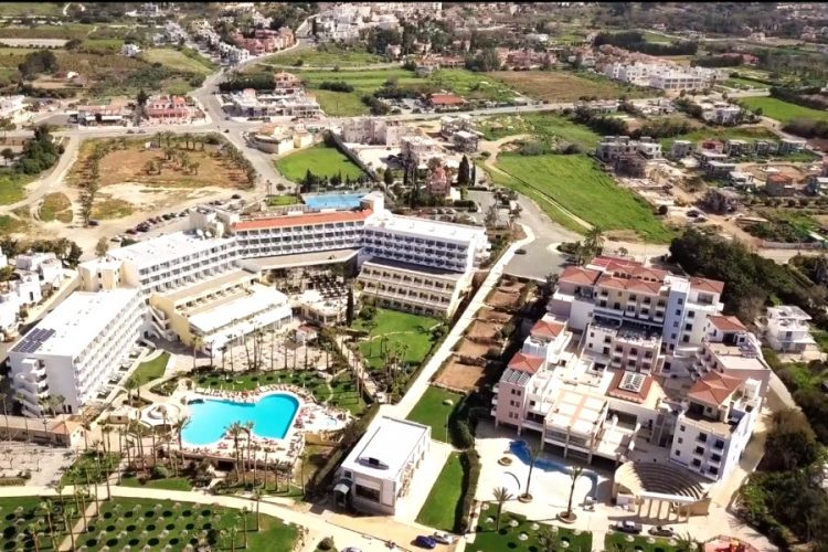 Новая система бронирования помогает обмениваться номерами