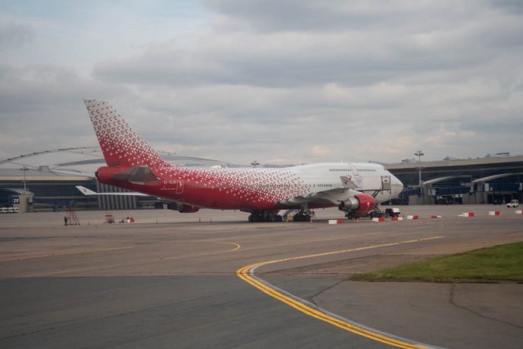 Авиакомпания Россия меняет график в связи с забастовками в Италии