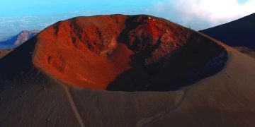 Перелеты пострадали из-за извержения вулкана Этна