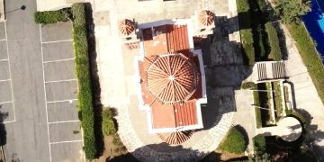 Турист включил пожарную сигнализацию, чтобы высказать свое недовольство работой проститутки