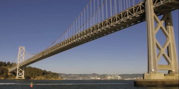 Гида по Сан-Франциско обвиняют в шпионаже по заказу Пекина