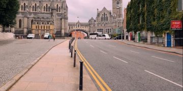 Европу начали населять туристы из Юго-Восточной Азии