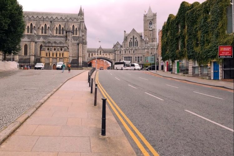 Европу начали населять туристы из Юго-Восточной Азии