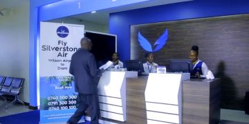 Самолет аварийно приземлился в Кении из-за отвалившегося шасси