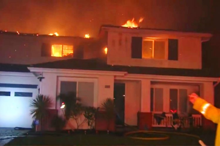 От пожаров может пострадать 1.5 млн. жителей Калифорнии