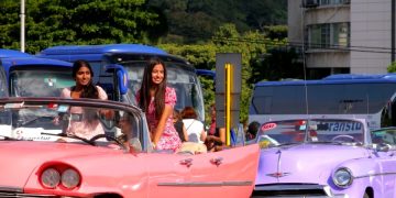 Авиакомпания Cubana отменяет рейсы в связи с санкциями