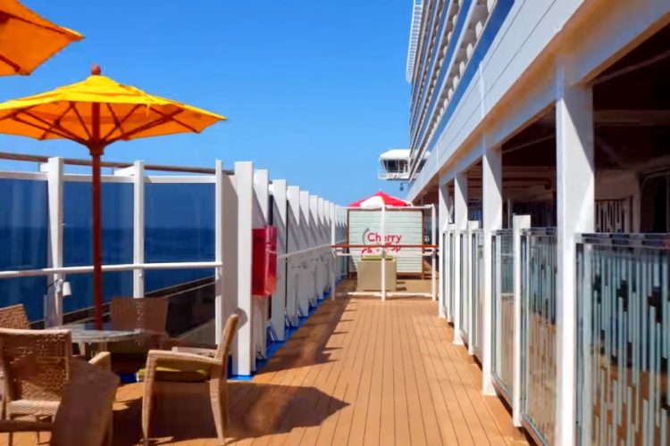 Carnival Cruise Line запустили рейсы на Багамы после урагана