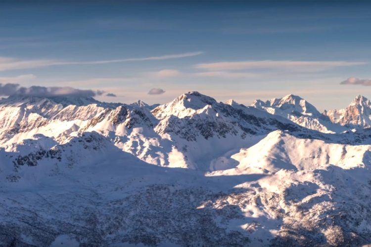 На курортах французских Альп россияне провели 200 000 ночевок