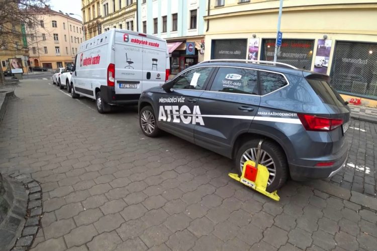 Парковка в аэропорту обходится дороже, чем билет на самолет в Европу