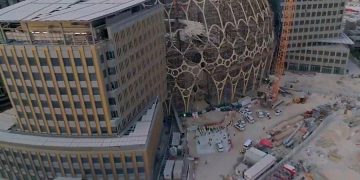 Швеция посадила реальный лес в павильоне выставки Expo 2020