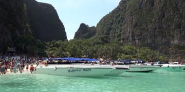 В аэропортах Таиланда растет пассажиропоток, но общий турпоток в стране снижается