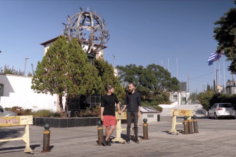 Туристы заплатили 10 000 фунтов стерлингов за несуществующий отель