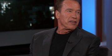 От пожаров недалеко от Лос-Анджелеса пострадал Арнольд Шварценеггер