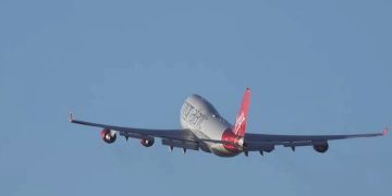 Авиакомпания Virgin запретит пассажирам обмениваться сообщениями в полете