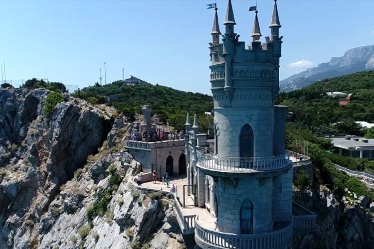 Открылась продажа пакетных винных туров в Крым