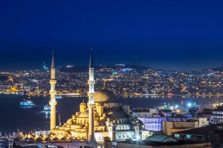 Клиентов Интуриста вынудили повторно оплатить отели в Турции