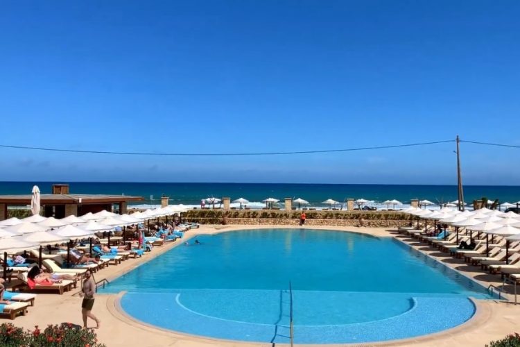 Дело ребенка, который получил 20 ножевых ранений в Греции, получило новый виток