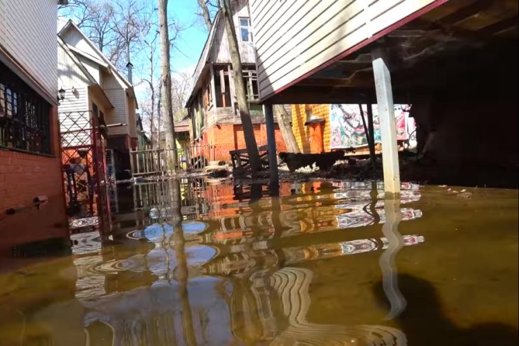 Уровень воды в Венеции поднялся еще больше