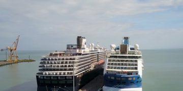 Компания TUI выгнала туристов из корабля из-за громкого секса