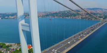 В Стамбуле реконструируют исторический паром