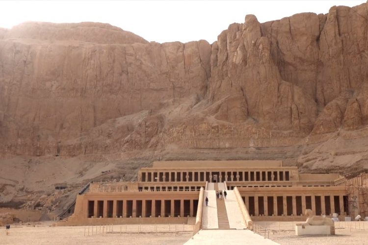 Египет поднимает вопрос о привлечении российских туристов