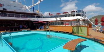 Carnival Corporation помогает восстанавливать больницу на Багамах
