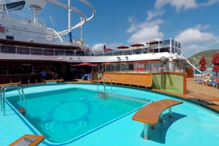 Carnival Corporation помогает восстанавливать больницу на Багамах
