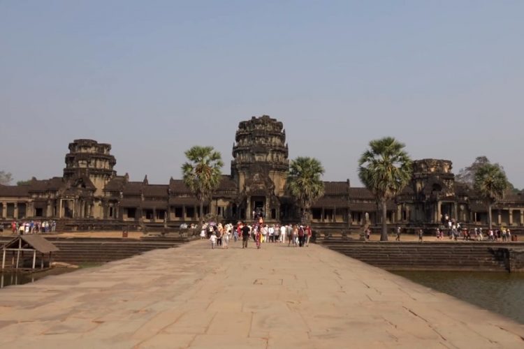 Тело британской туристки нашли в Камбодже