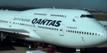 Авиакомпания Qantas меняет посадочный талон из-за мошенников