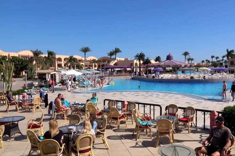 Туристы забронировали отдых в несуществующем отеле Египта