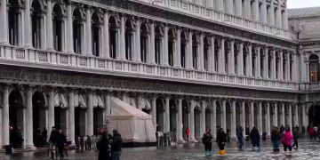 Венеция на 80% ушла под воду