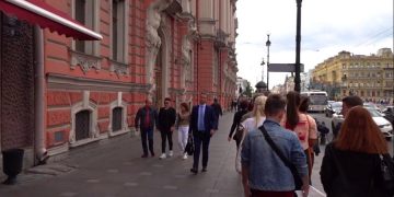 Селфи-эпидемия уносит больше жизней, чем лихорадка