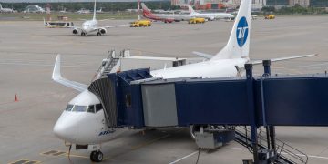 Какие новогодние подарки для пассажиров подготовили авиакомпании
