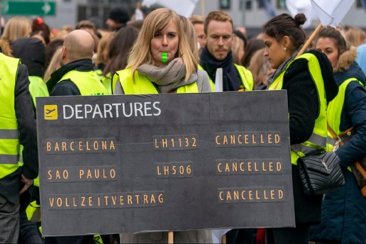 новость 31-12-2019 В понедельник Lufthansa Germanwings отменила около 180 рейсов