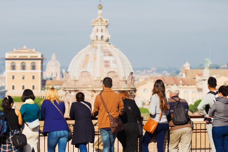 новость 19-12-2019 Число международных туристов в Европу выросло