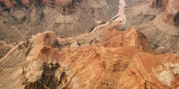 Рейтинг самых опасных мест для селфи