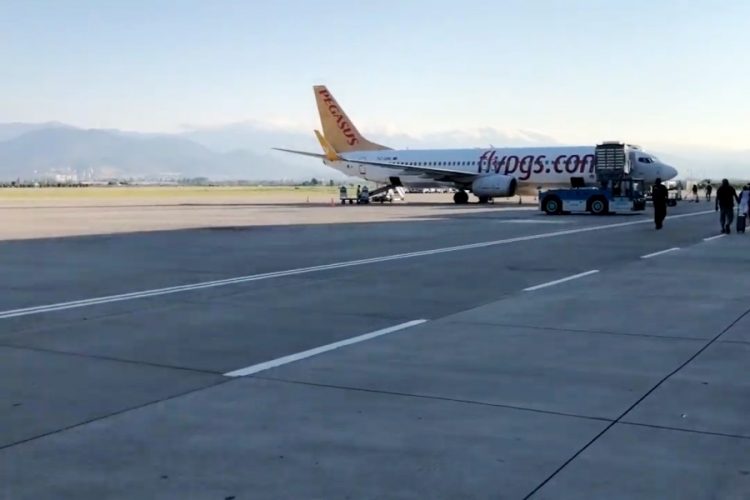 В Стамбуле задержали самолет из-за угрозы теракта