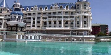 Стулья - самый грязный предмет в гостиничном номере