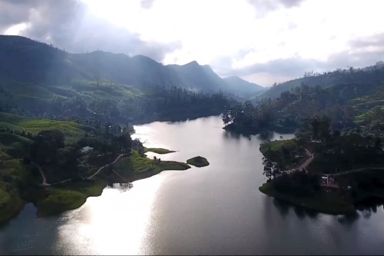 Booking.com отказывался удалить дом, хозяин которого избил постояльца