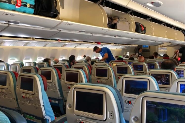 Turkish Airlines убирает алкоголь из самолетов