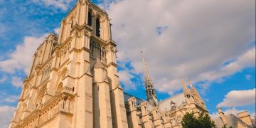 Стоит ли сейчас ехать в Париж?