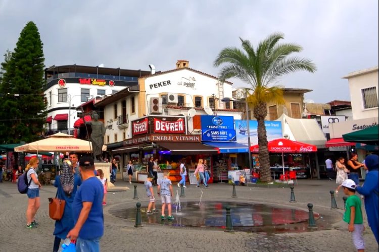 Новогодние рейсы из Оренбурга в ОАЭ и Анталью отменили