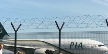 Бортпроводник избил пассажира из-за смены места