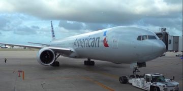 На борту самолета American Airlines родился ребёнок